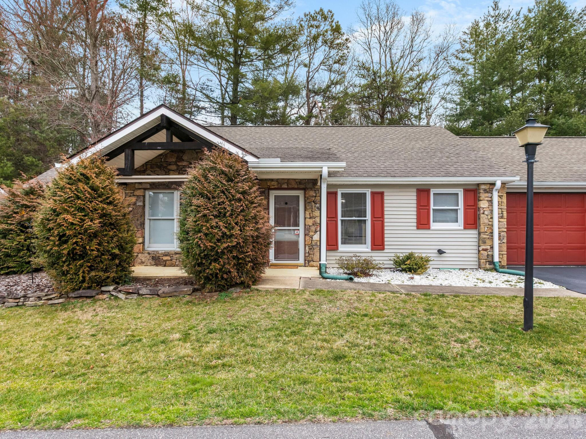 234 Rocky Mountain Way - Photo 2