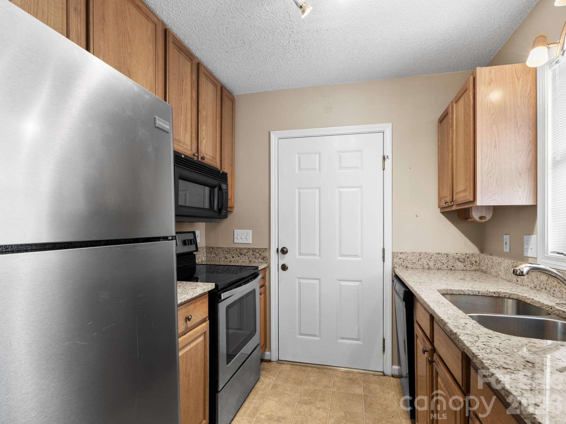 234 Rocky Mountain Way - Photo 10