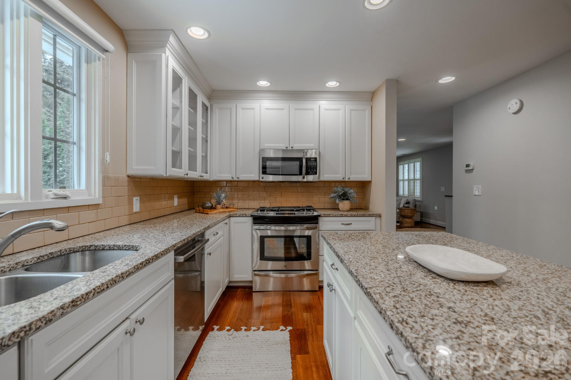 50 Griffing Boulevard - Photo 13