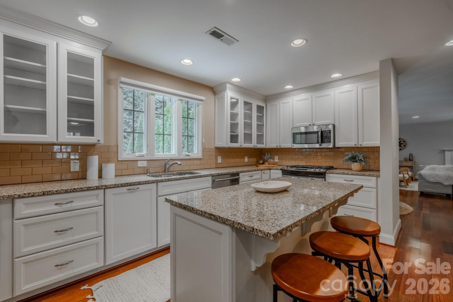 50 Griffing Boulevard - Photo 14