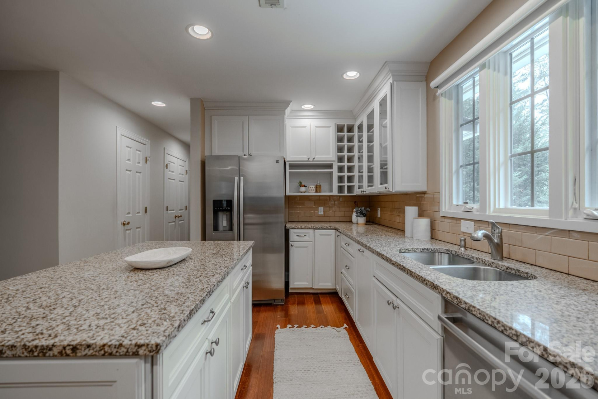 50 Griffing Boulevard - Photo 16