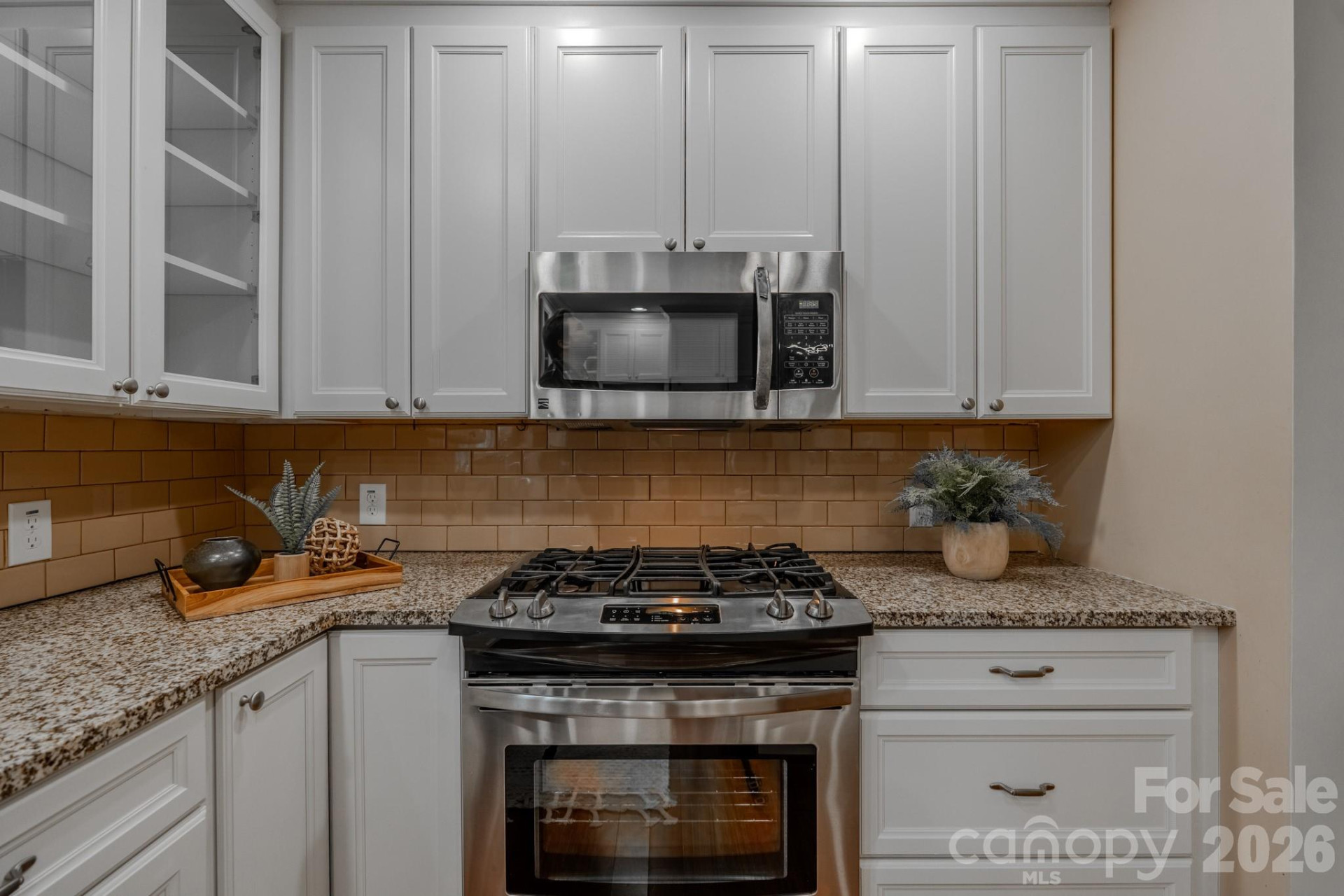 50 Griffing Boulevard - Photo 18