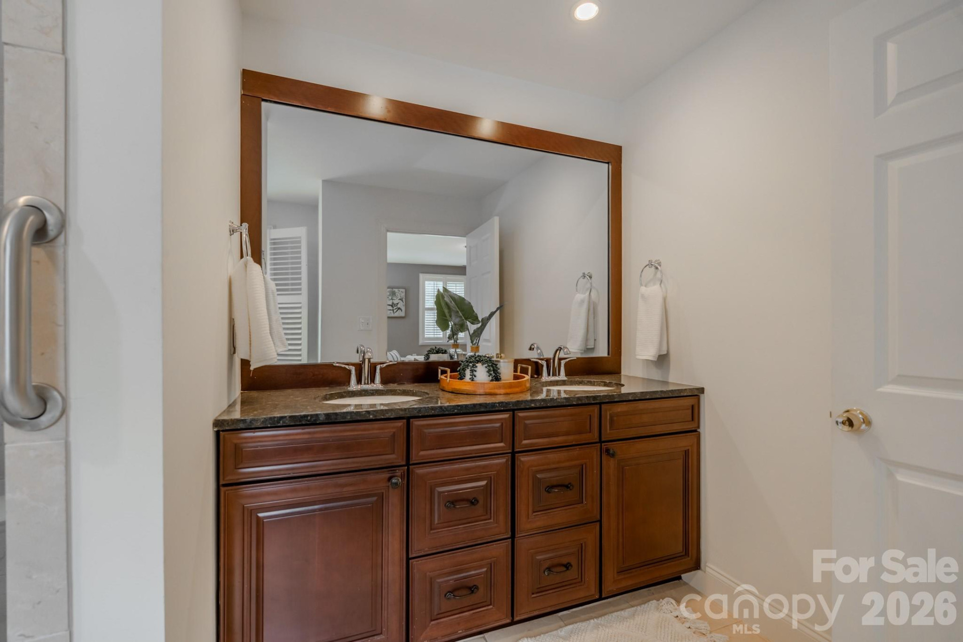 50 Griffing Boulevard - Photo 25