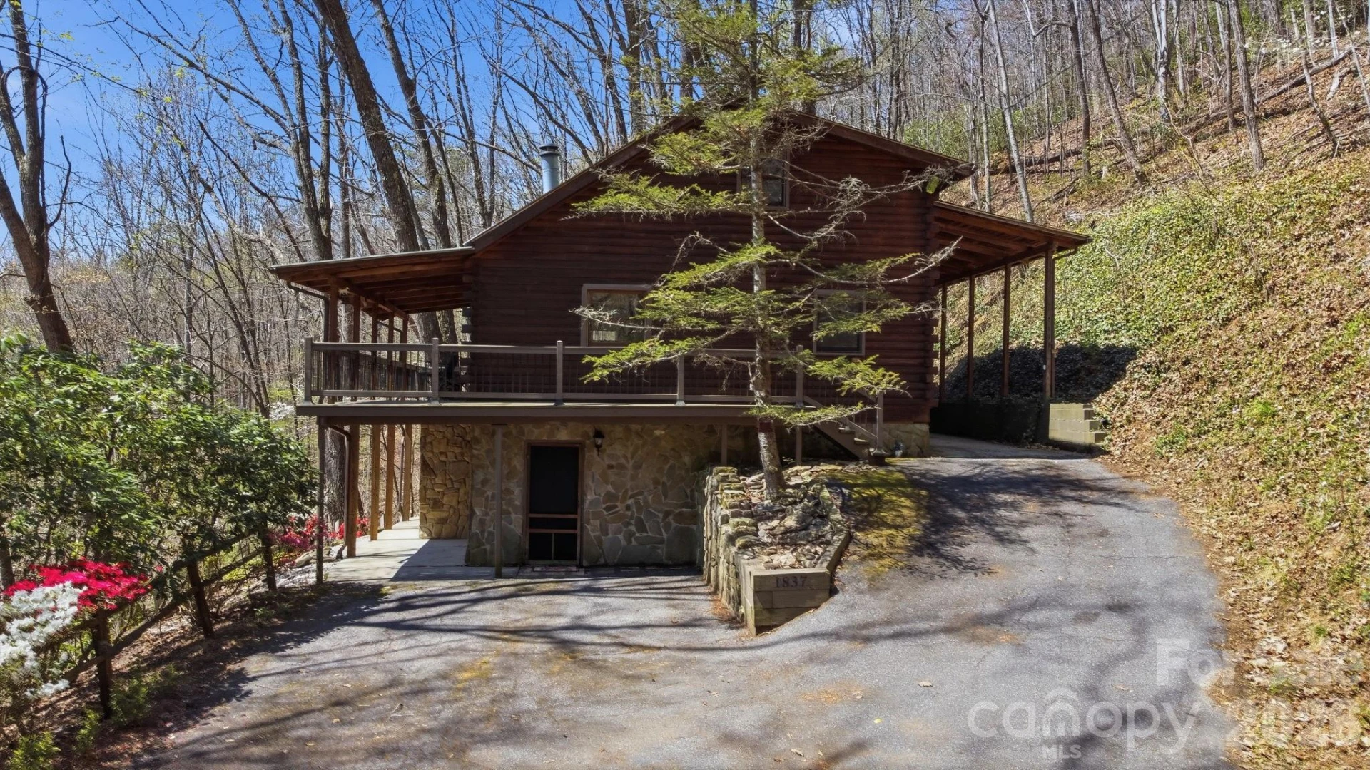 1837 Alarka Road - Photo 3