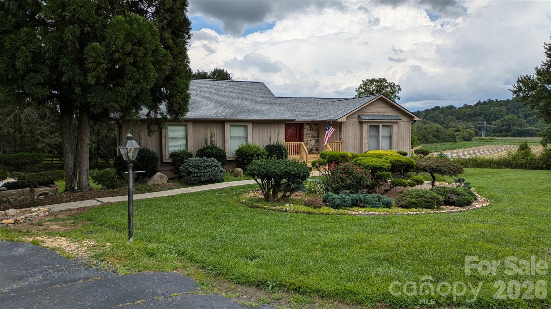 18 Amber Drive - Photo 4