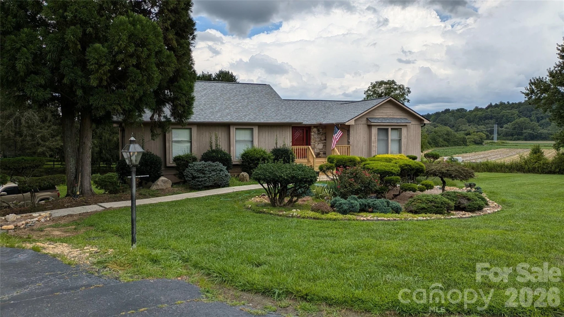 18 Amber Drive - Photo 4