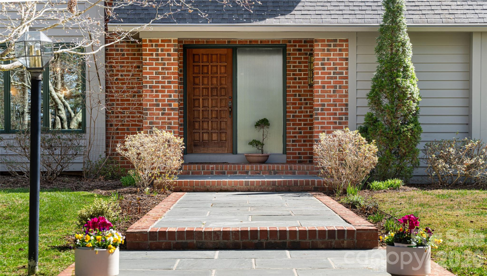 12 Stuyvesant Crescent - Photo 3