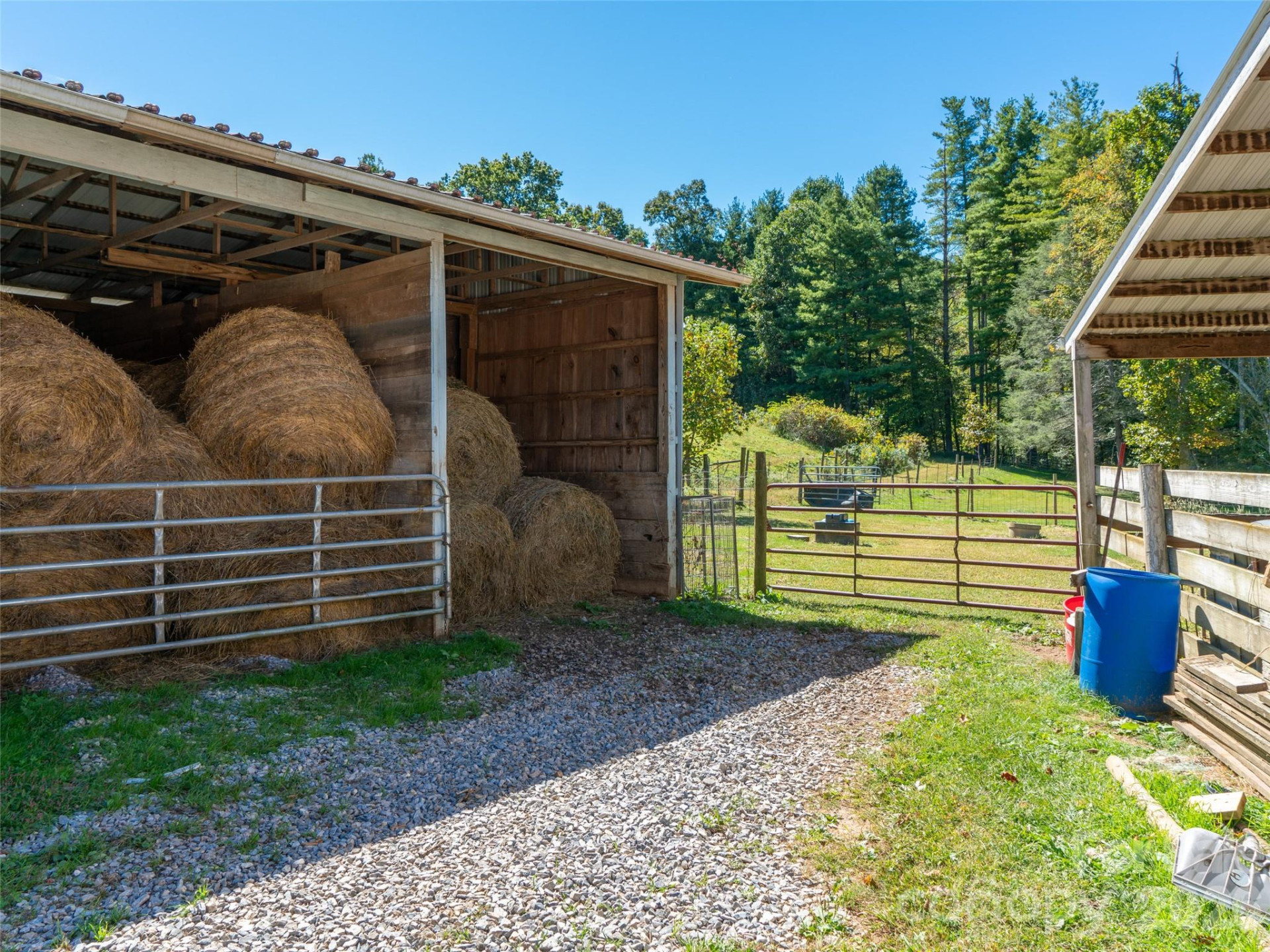 1050 Dale Road - Photo 22