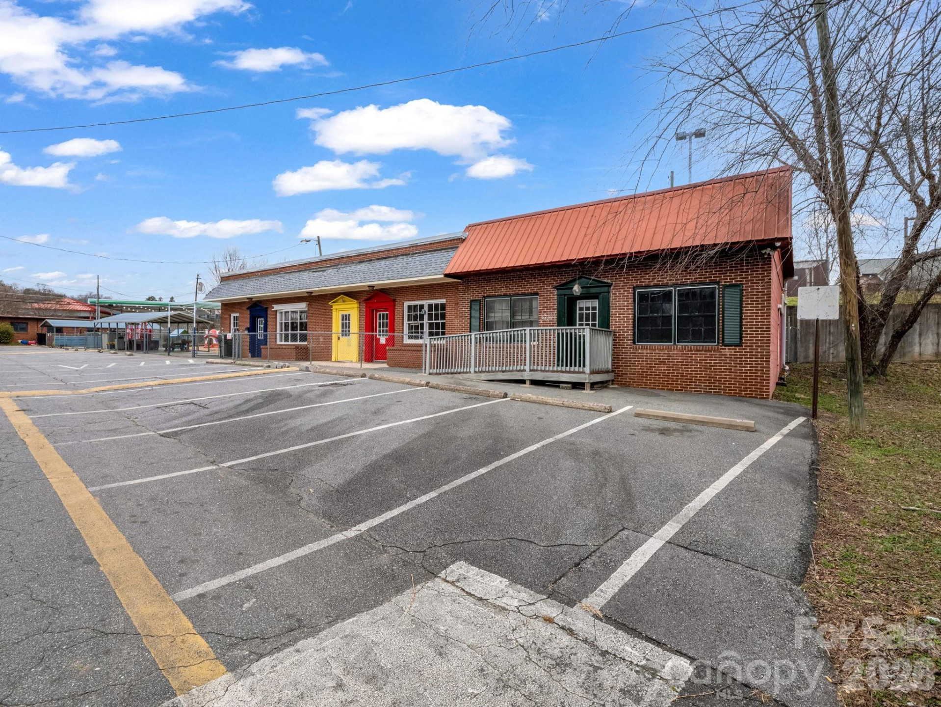 123 Park Lane Drive - Photo 2