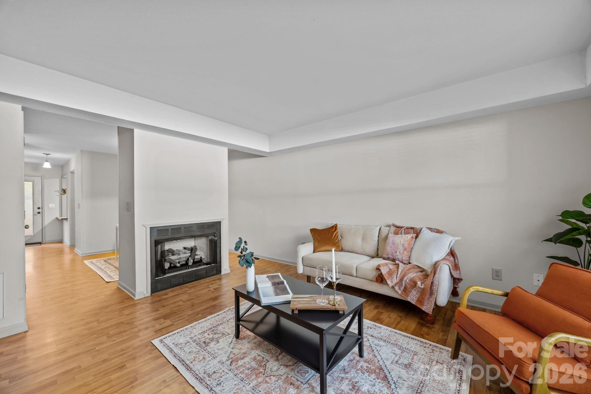 704 Carlyle Way - Photo 8