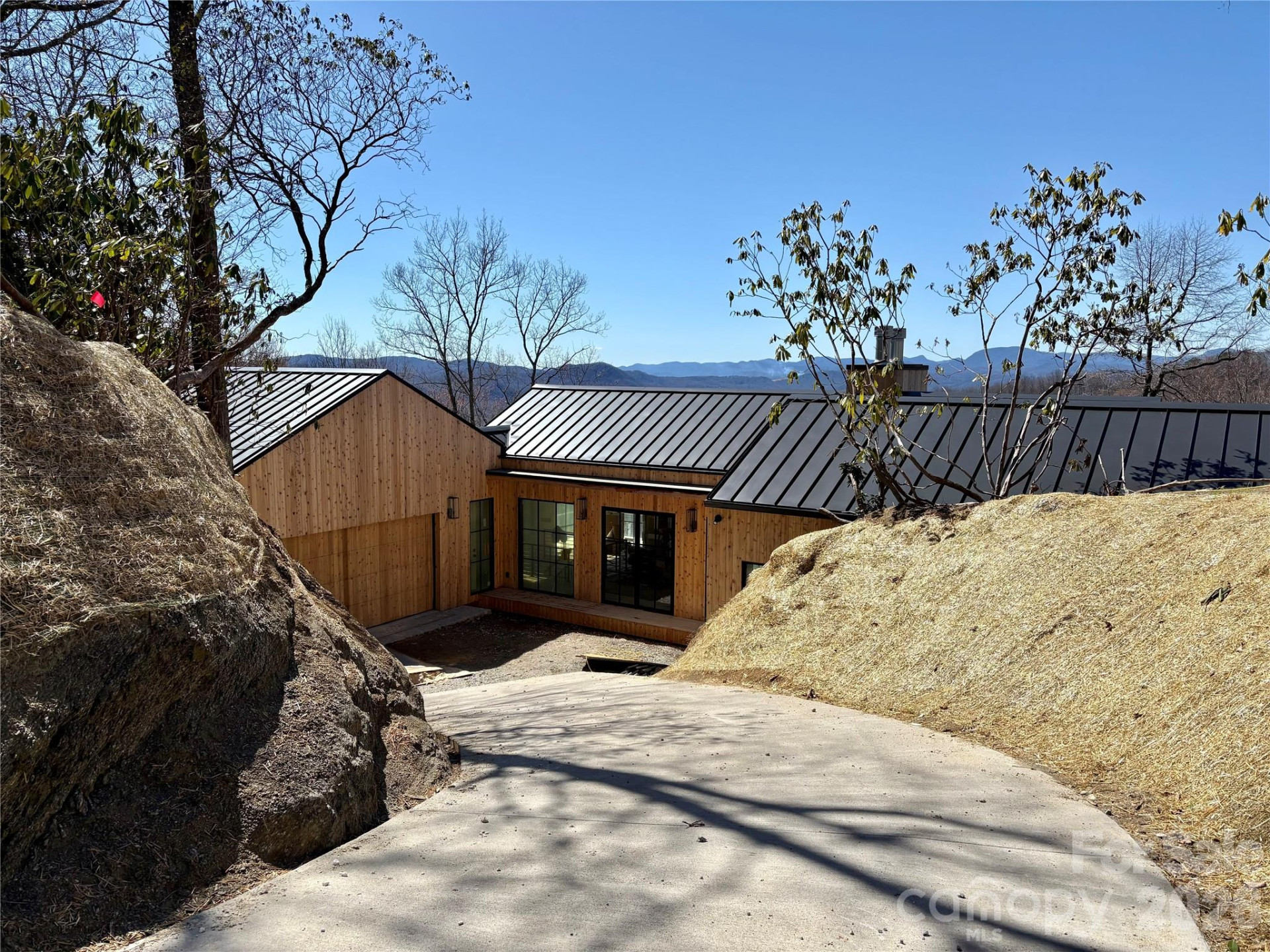 1882 Connestee Trail - Photo 4