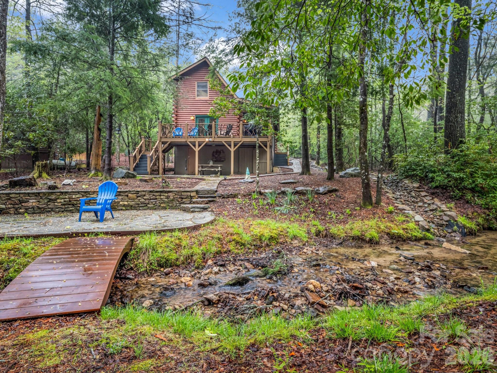 1040 Soquili Drive - Photo 2