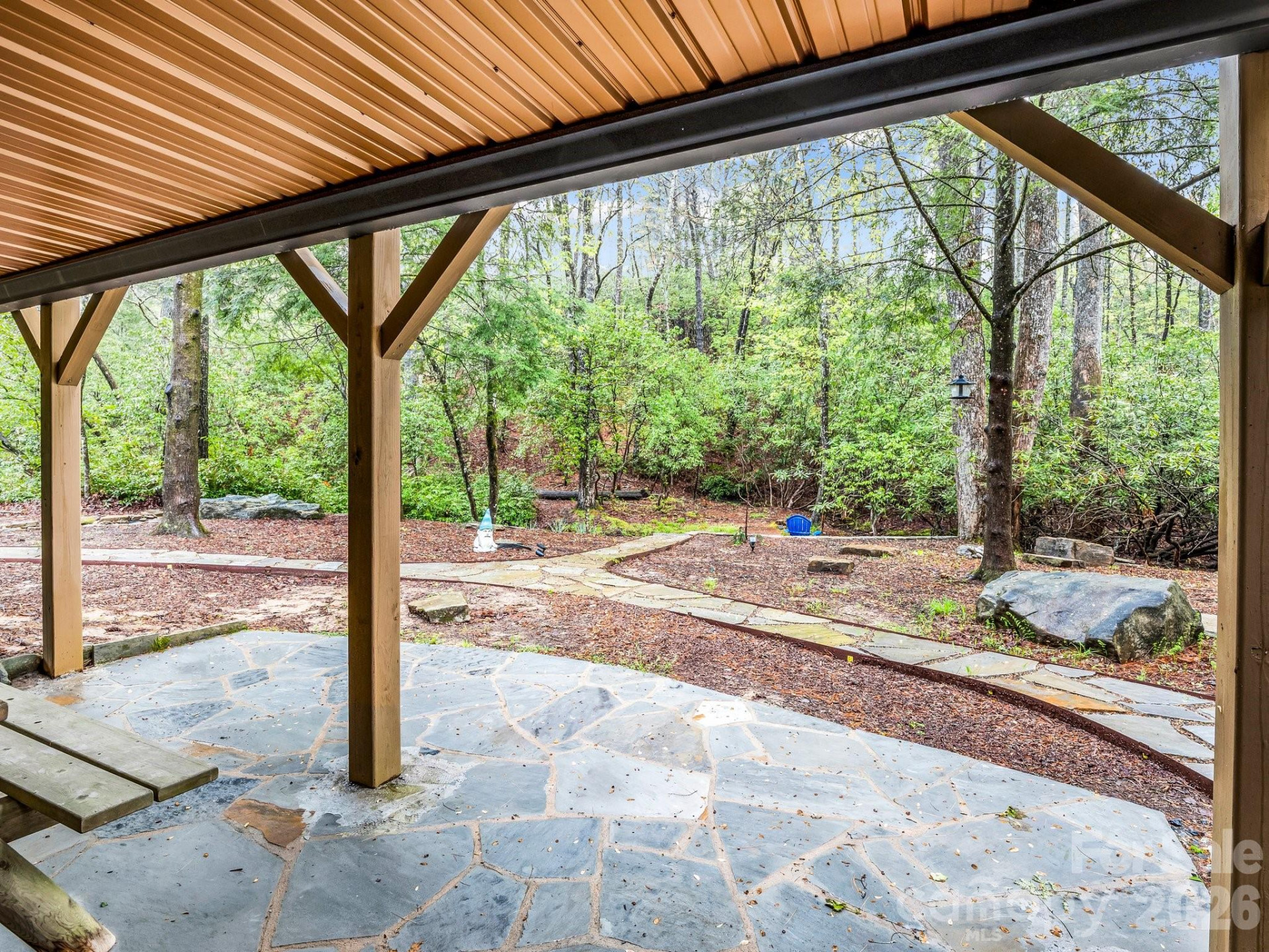 1040 Soquili Drive - Photo 37