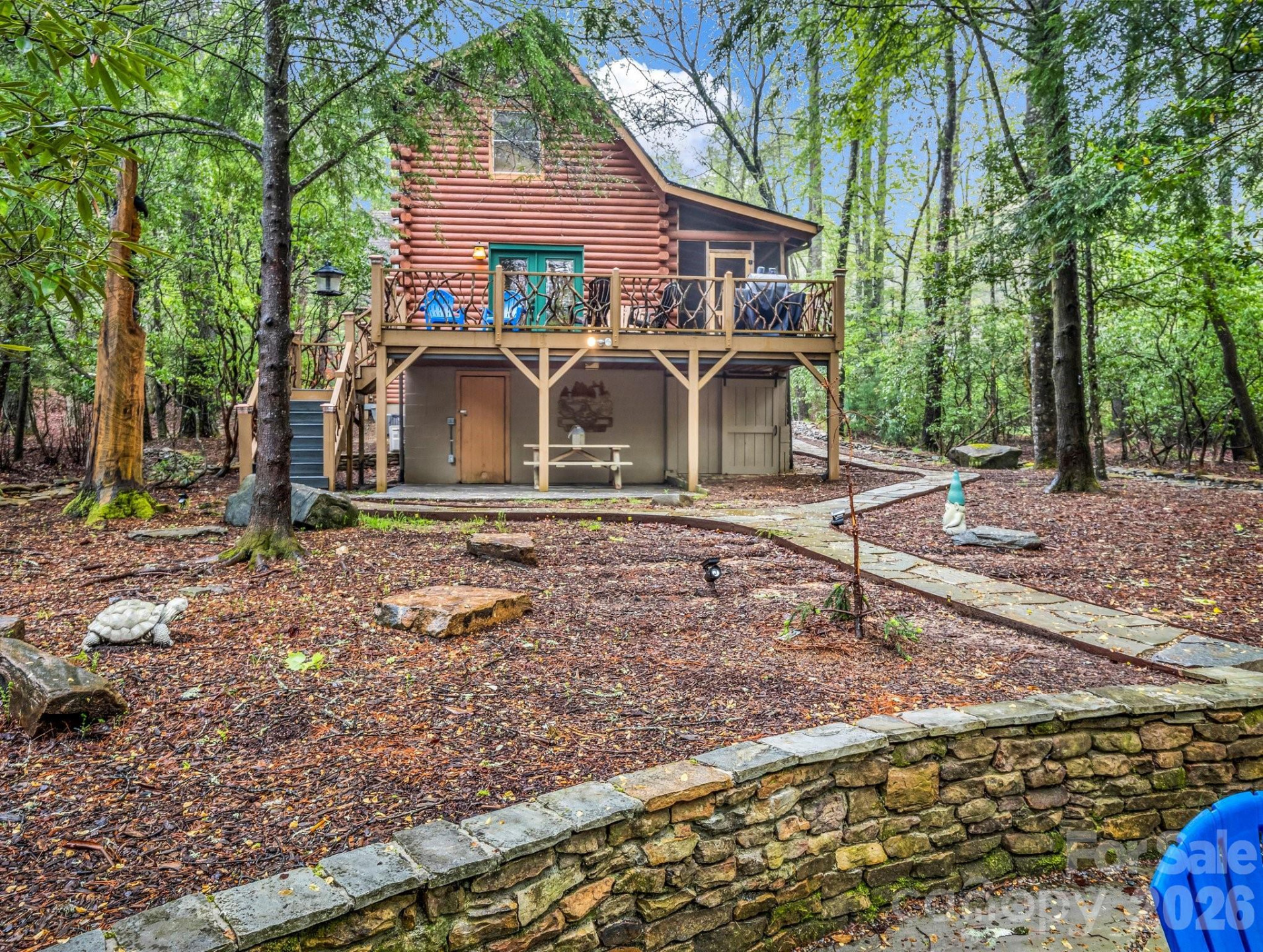 1040 Soquili Drive - Photo 6