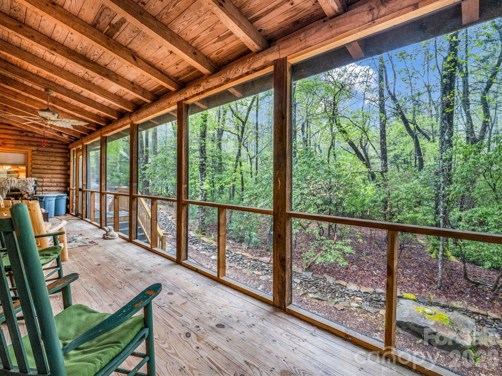 1040 Soquili Drive - Photo 9