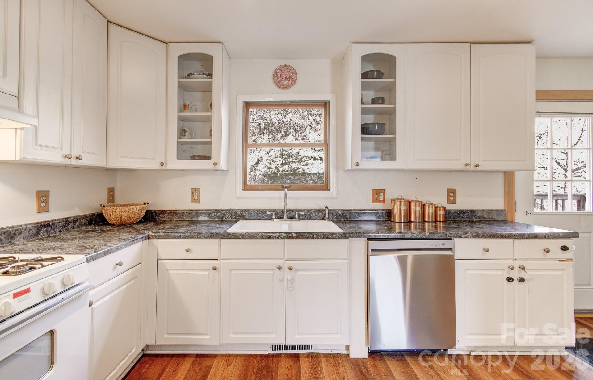 92 Arrowood Road - Photo 6