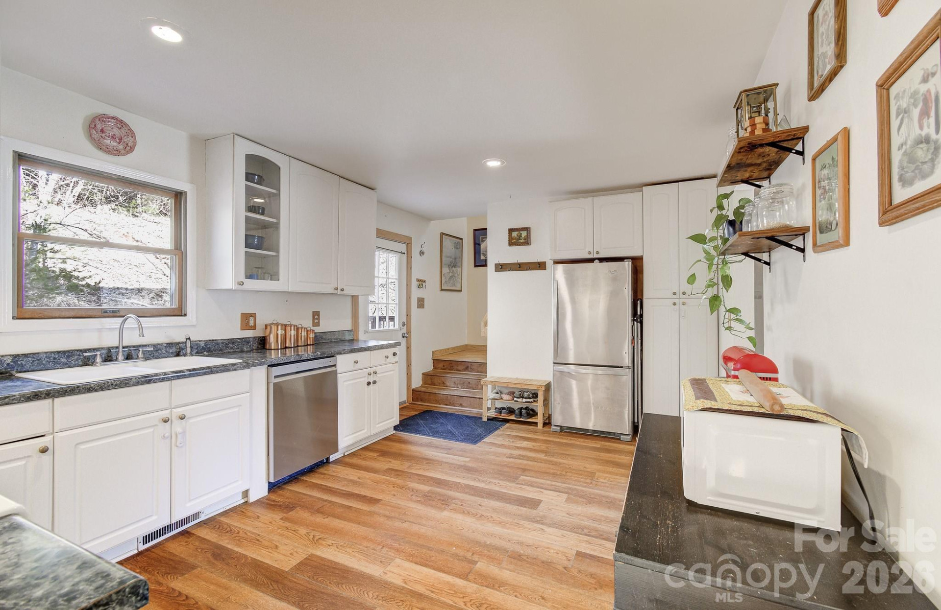 92 Arrowood Road - Photo 7