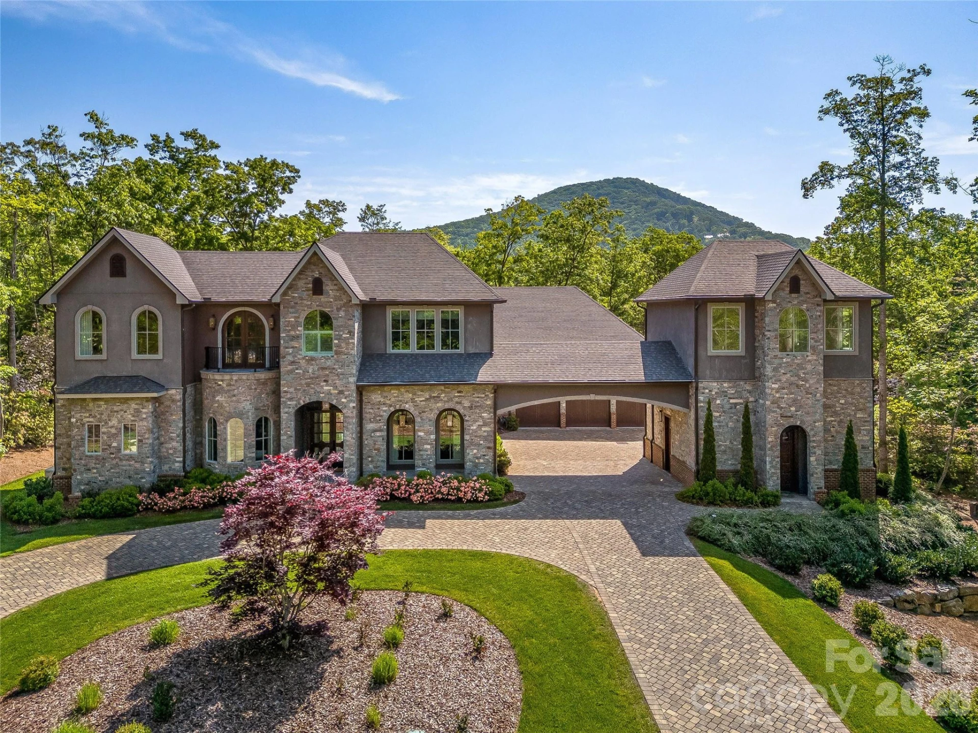 1905 White Tree Trail