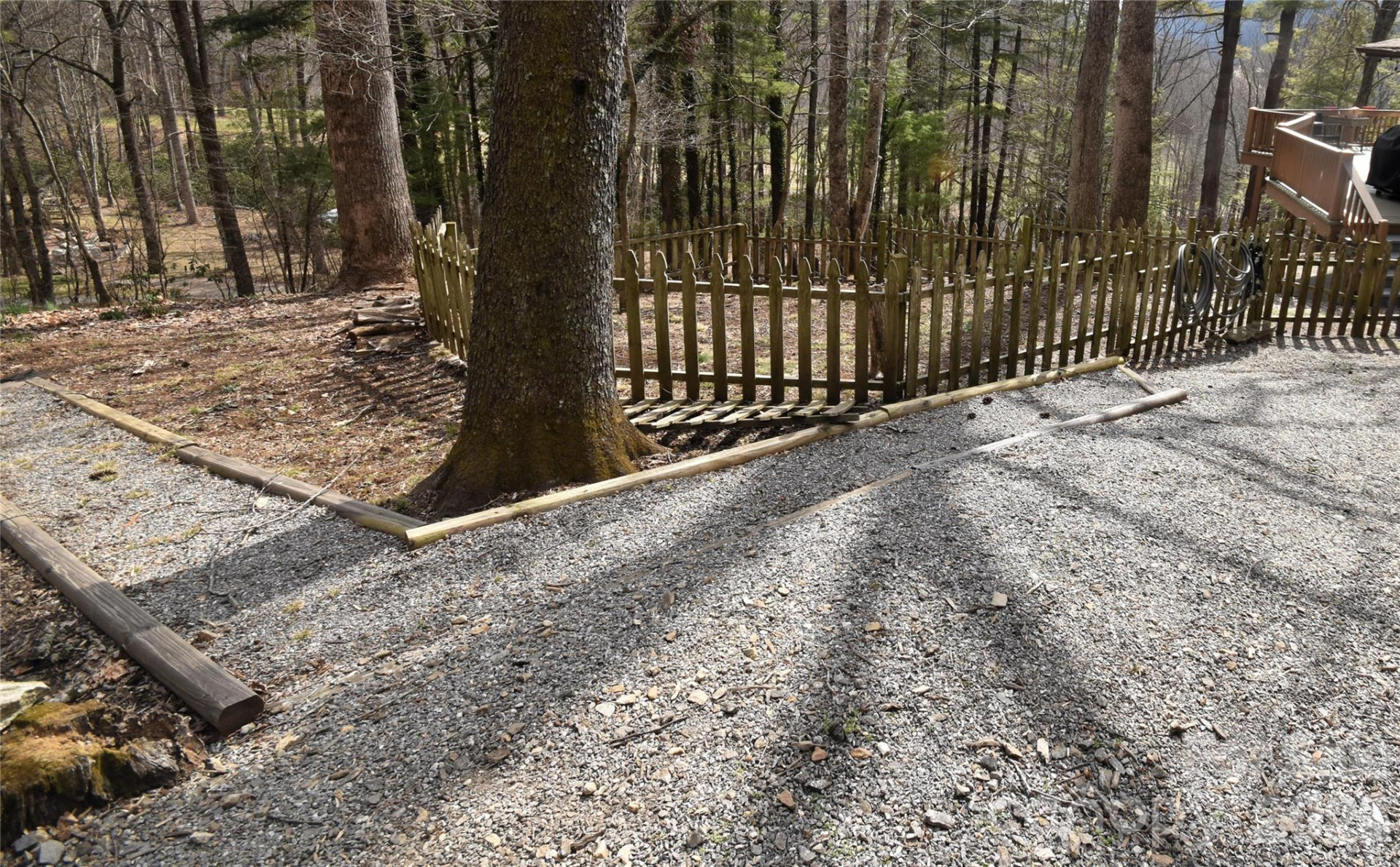 1299 Country Club Drive - Photo 4