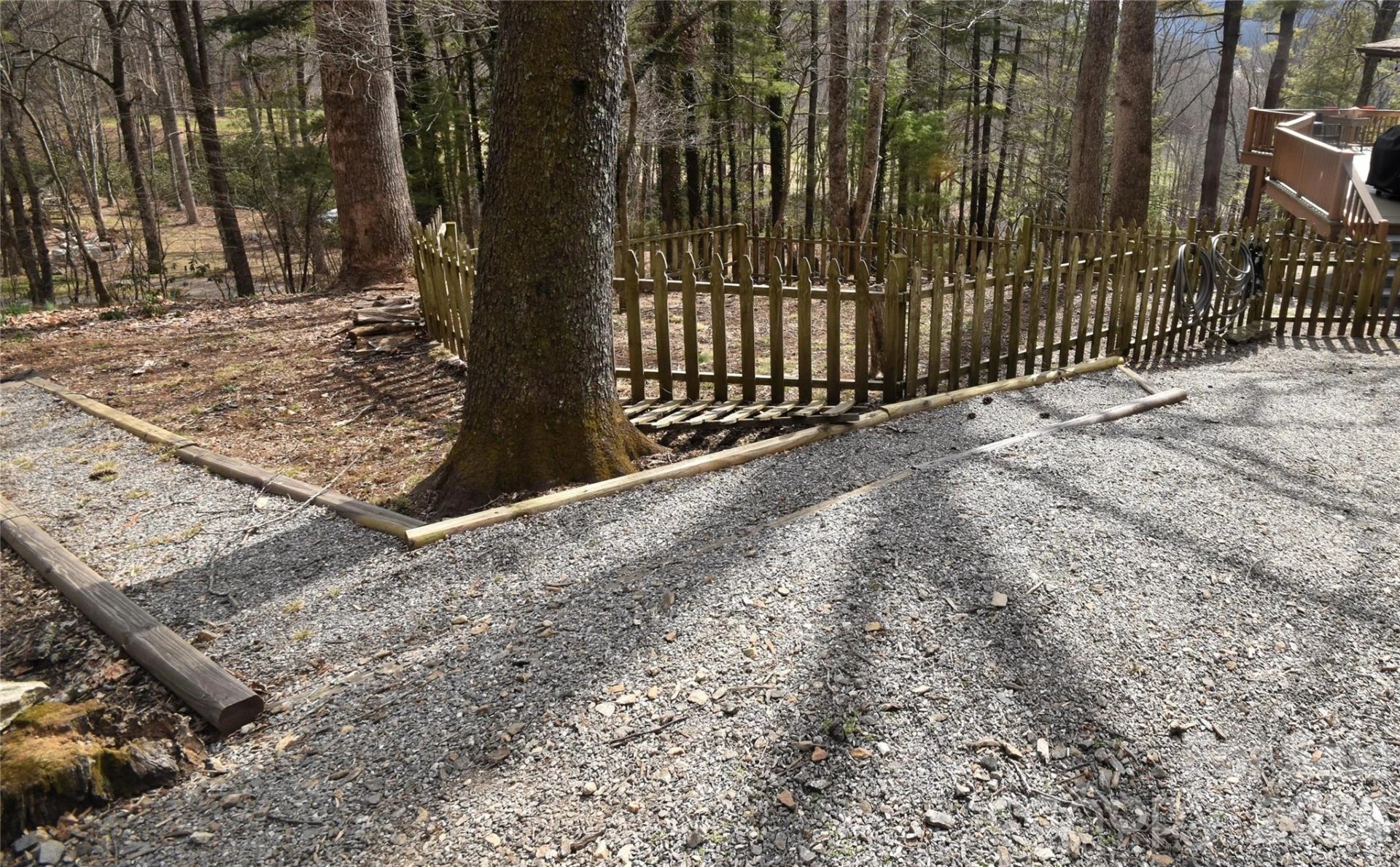 1299 Country Club Drive - Photo 4