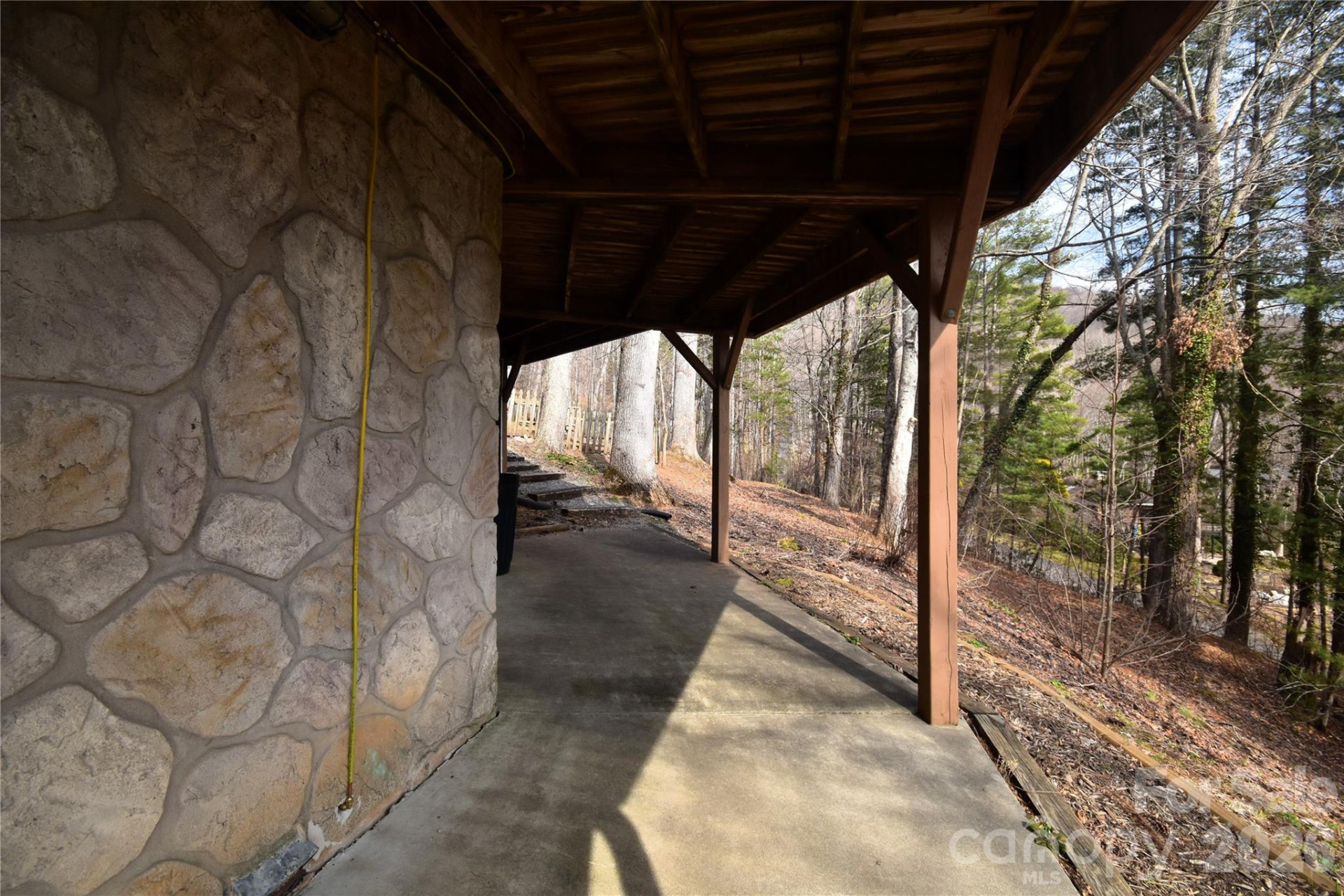 1299 Country Club Drive - Photo 38