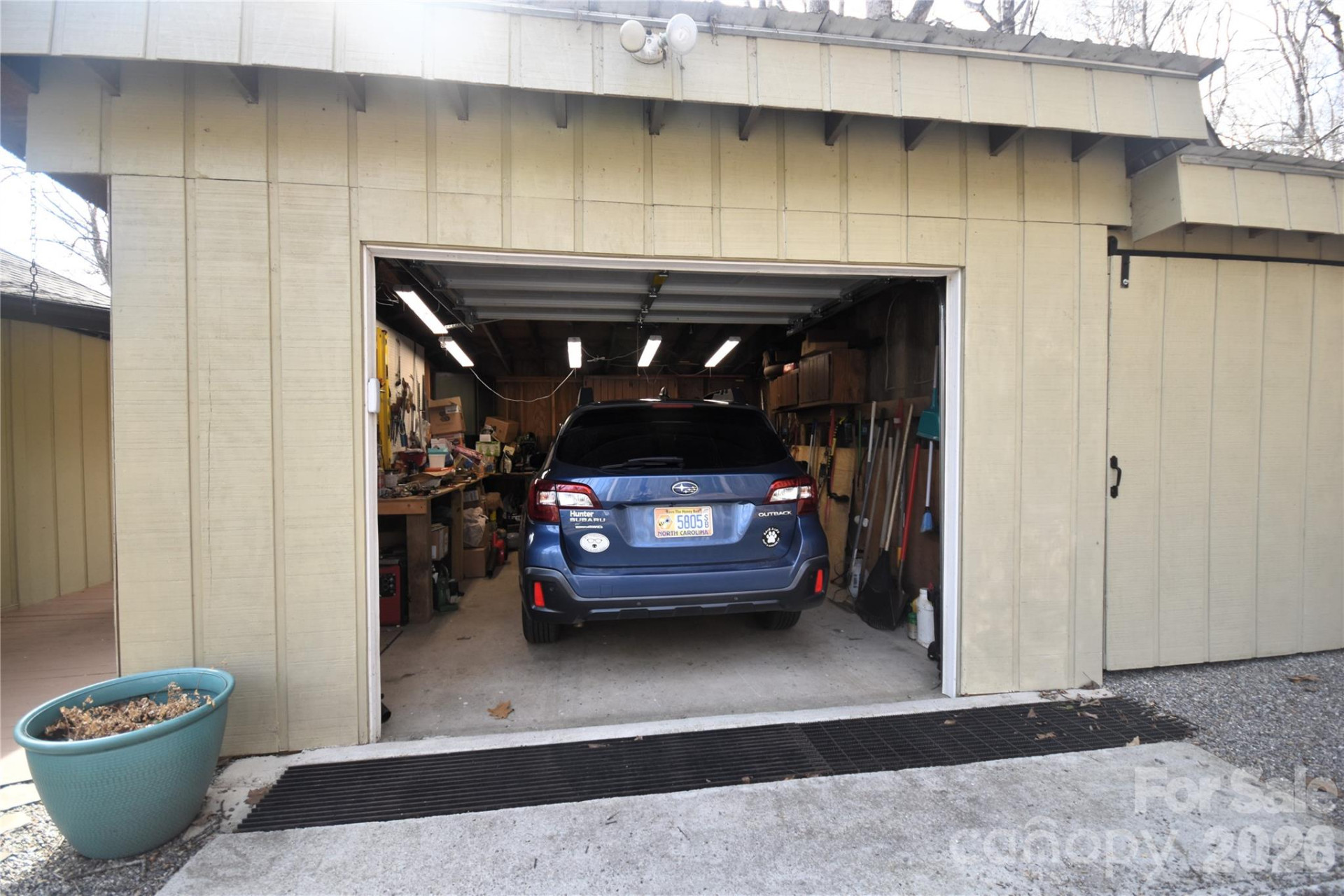 1299 Country Club Drive - Photo 40