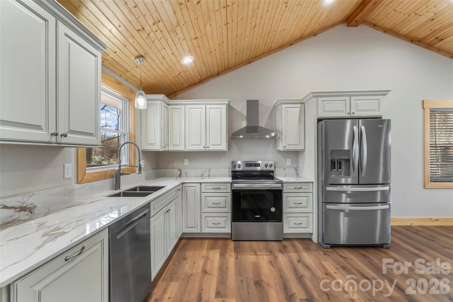 522 Brandon Road - Photo 3