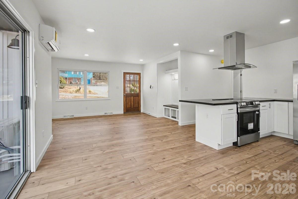 40 Evelake Drive - Photo 4