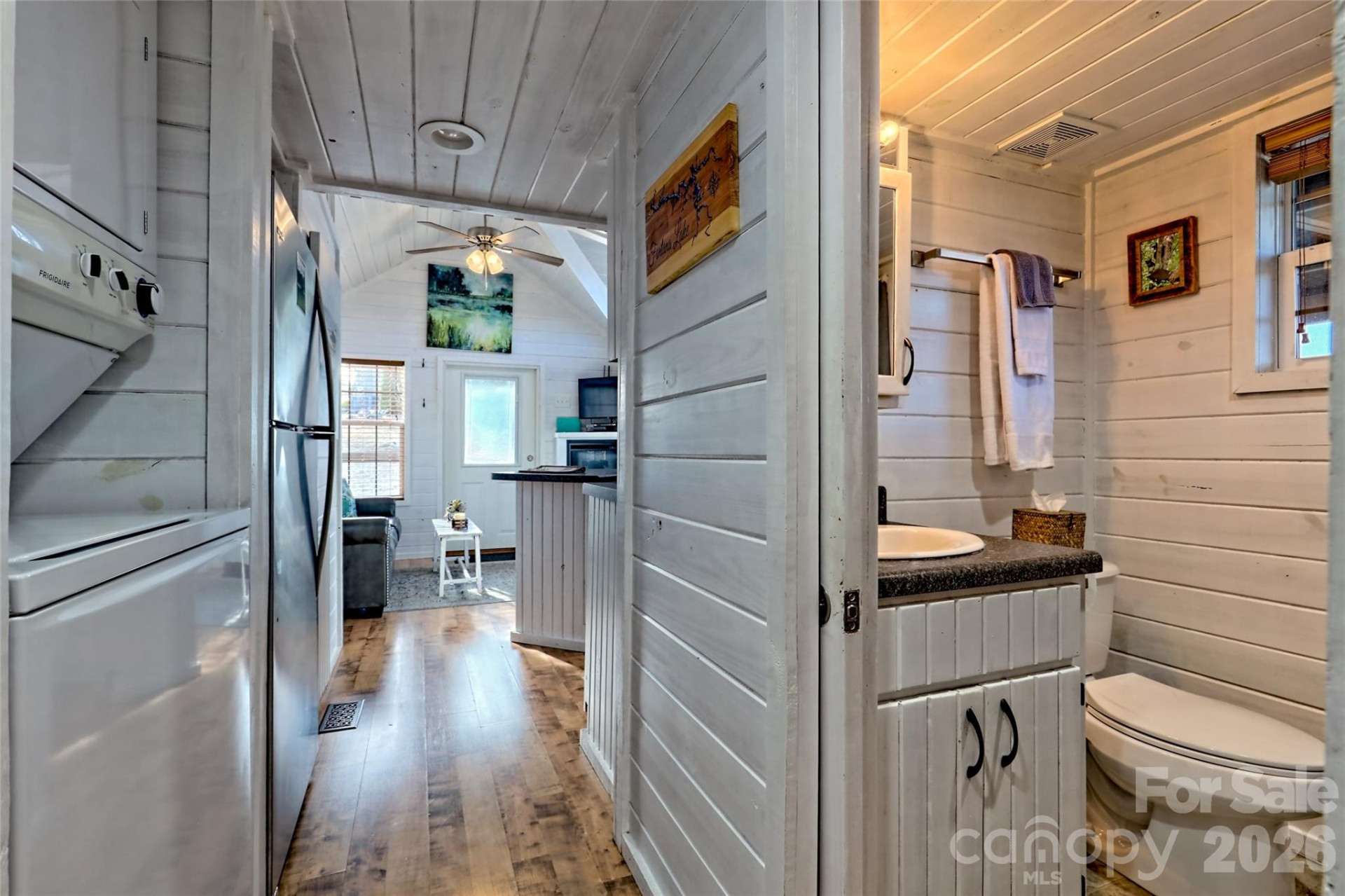 1628 Round Hill Road - Photo 13