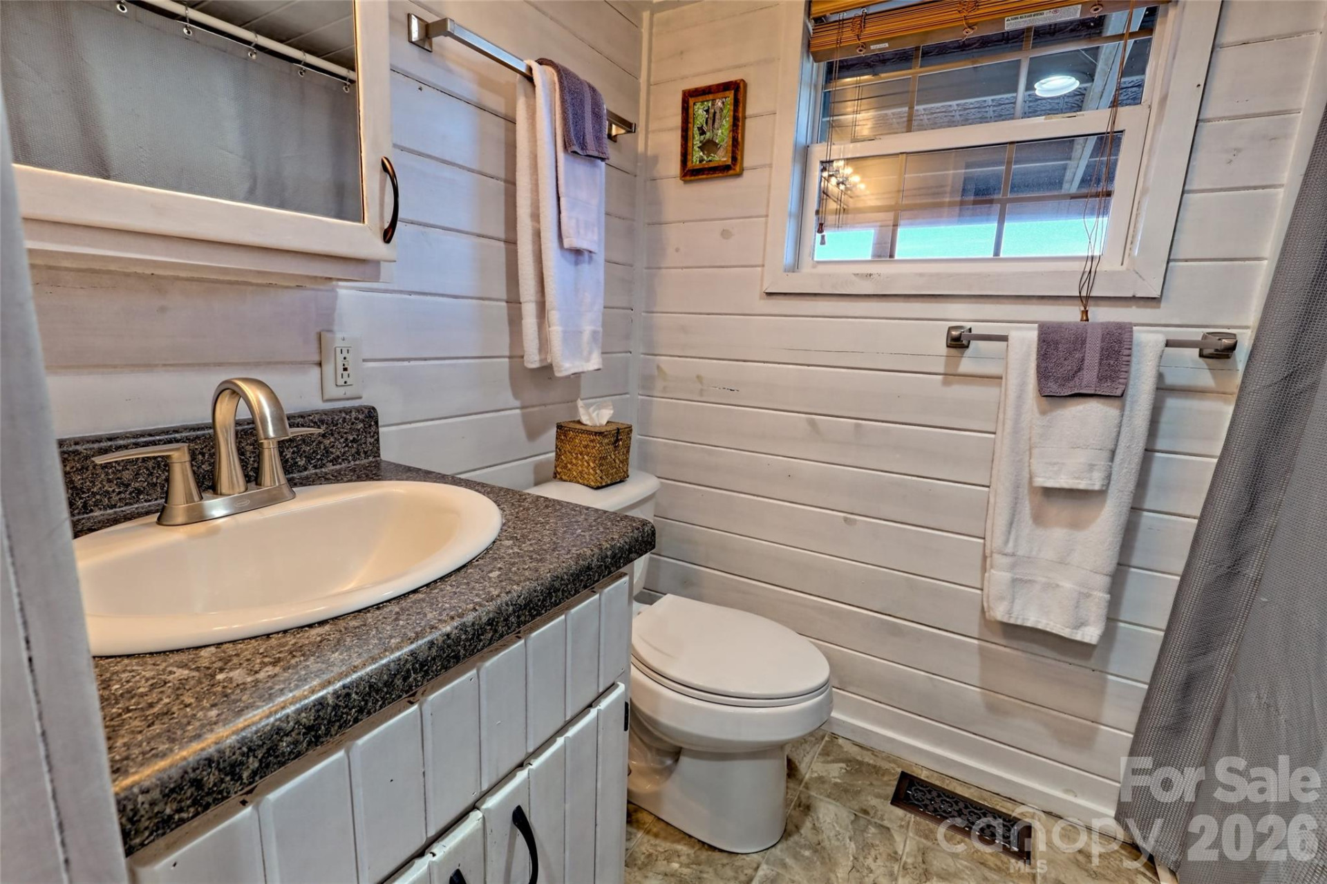 1628 Round Hill Road - Photo 14