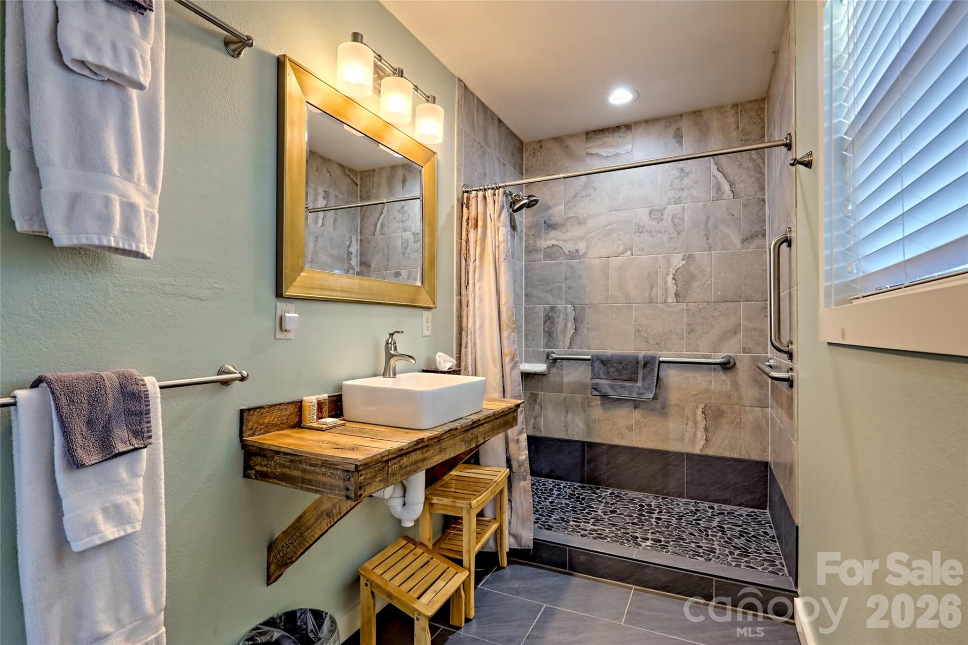 1628 Round Hill Road - Photo 27