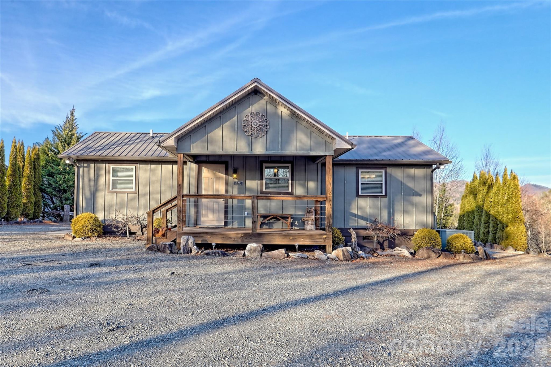 1628 Round Hill Road - Photo 36