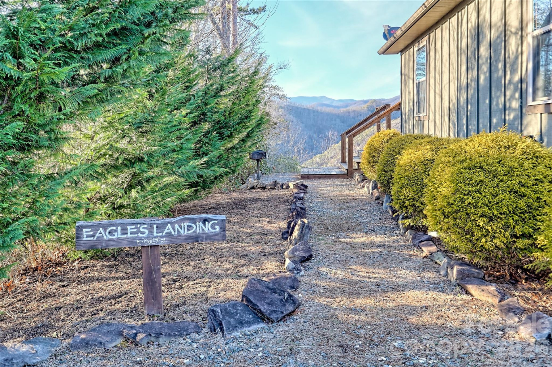 1628 Round Hill Road - Photo 37