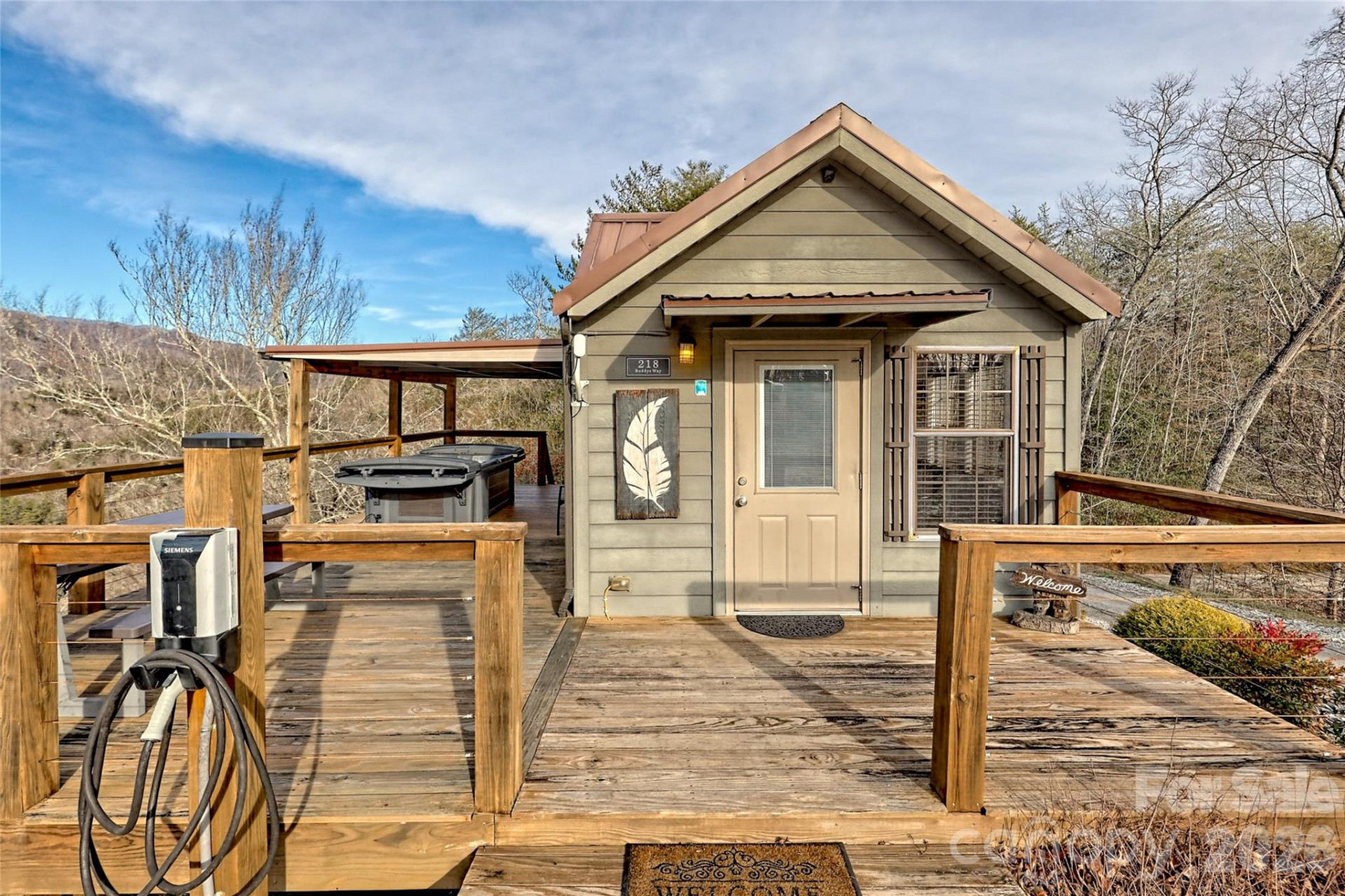 1628 Round Hill Road - Photo 5