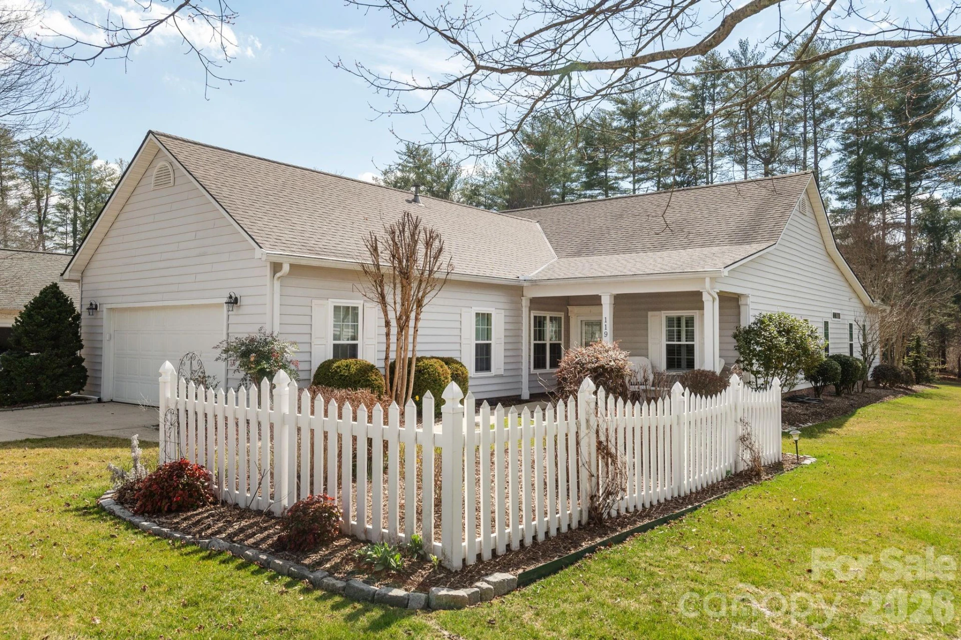 119 Cambridge Drive - Photo 2
