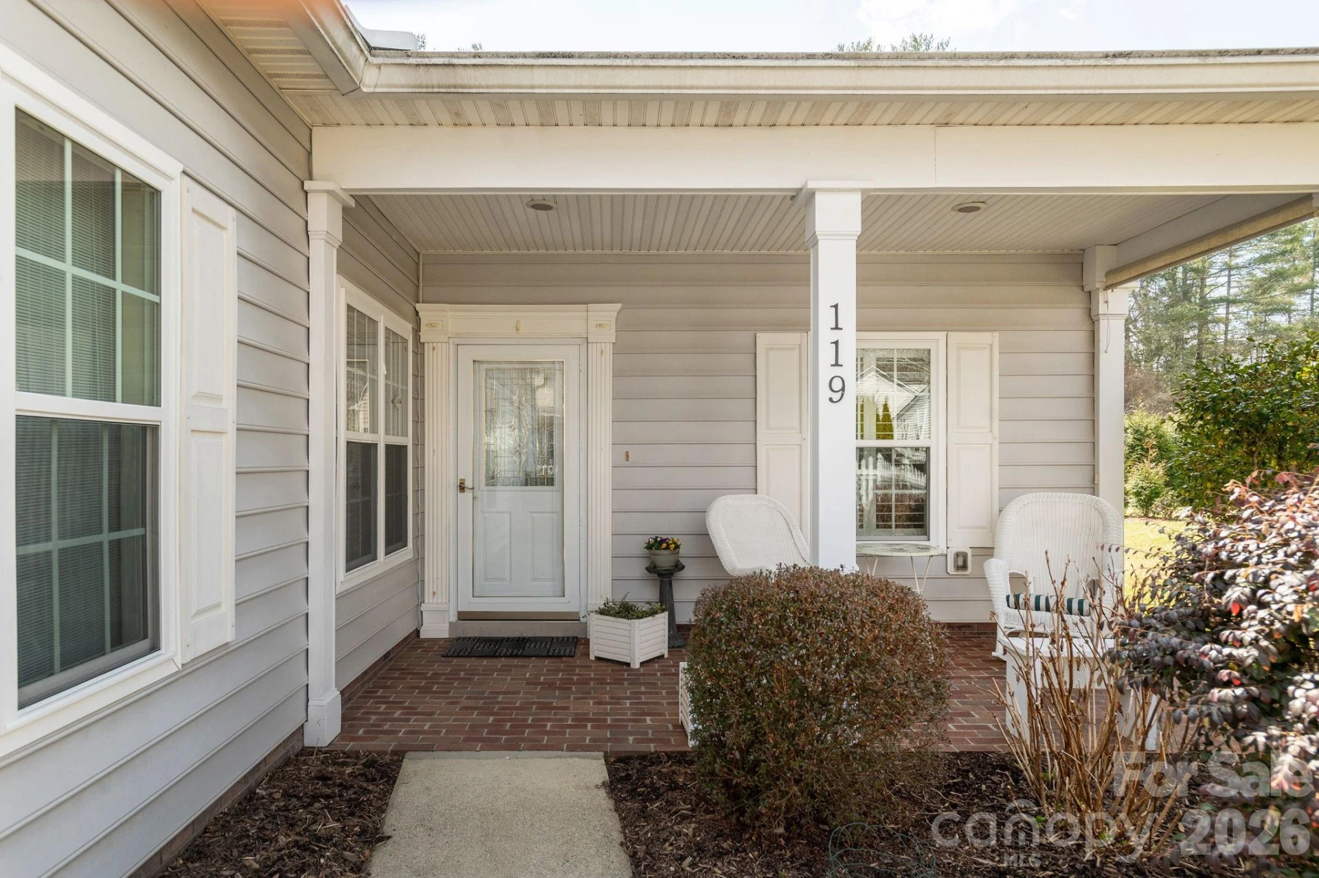 119 Cambridge Drive - Photo 4