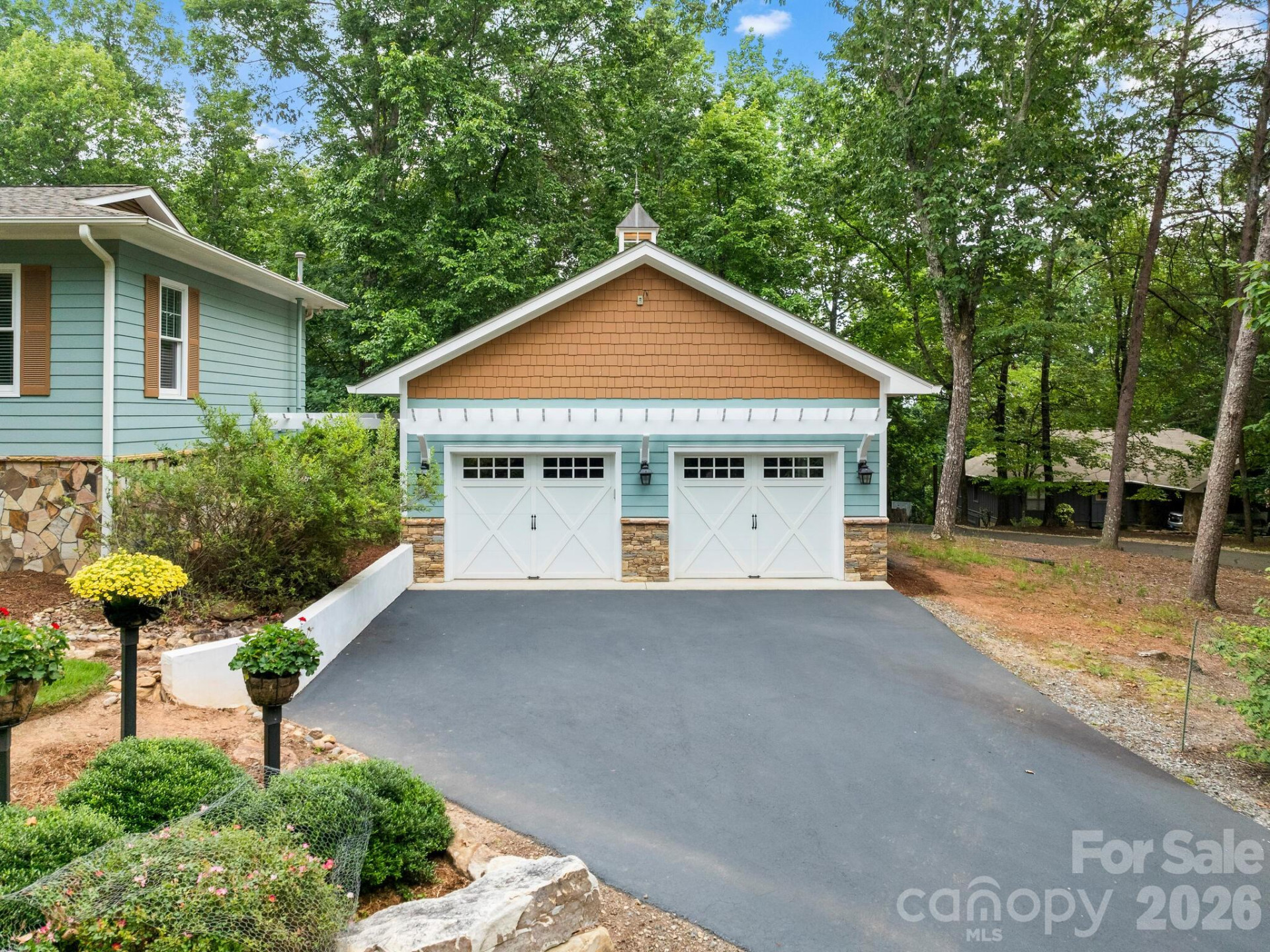 1165 Mountain Laurel Drive - Photo 3