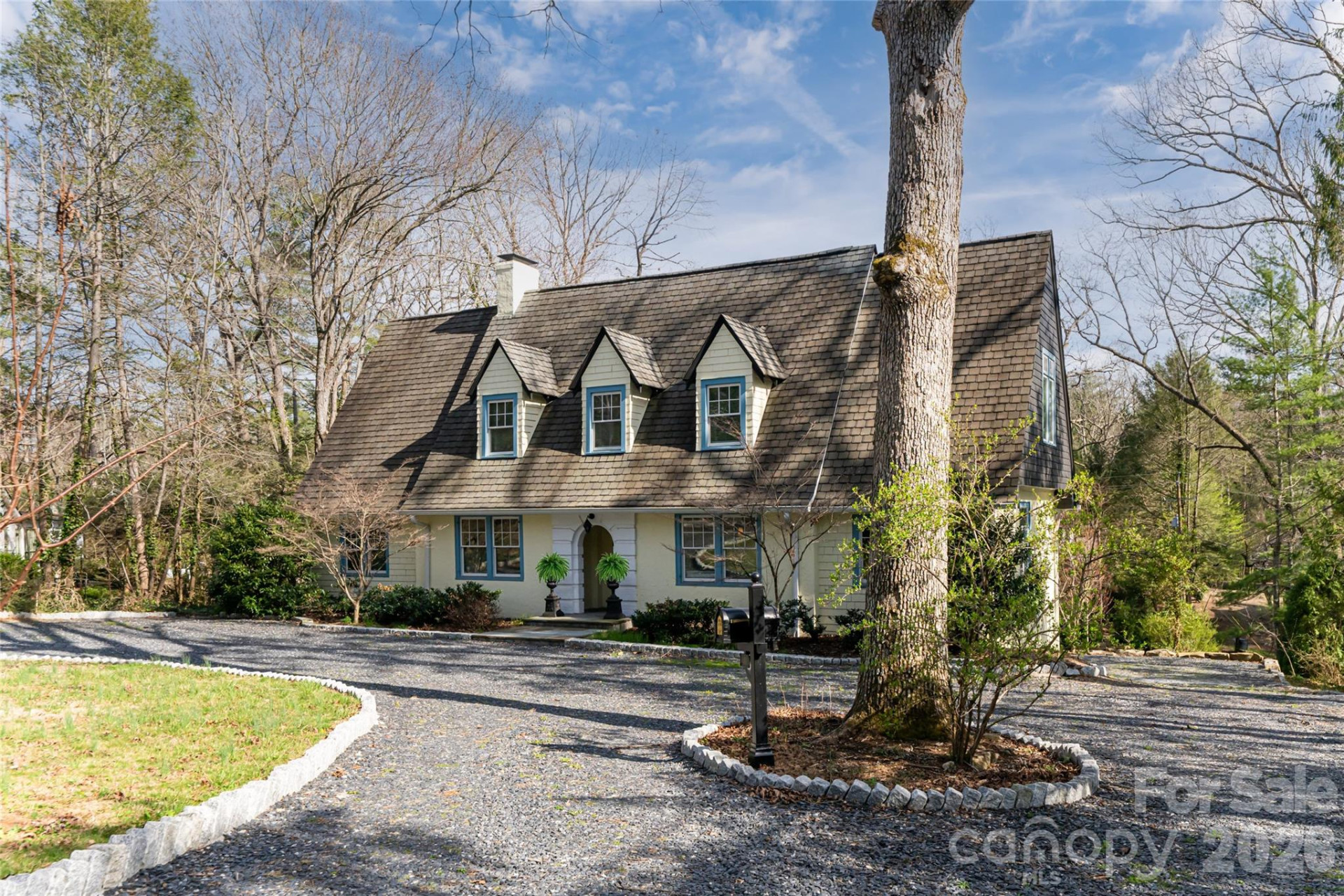 40 Forest Road - Photo 2