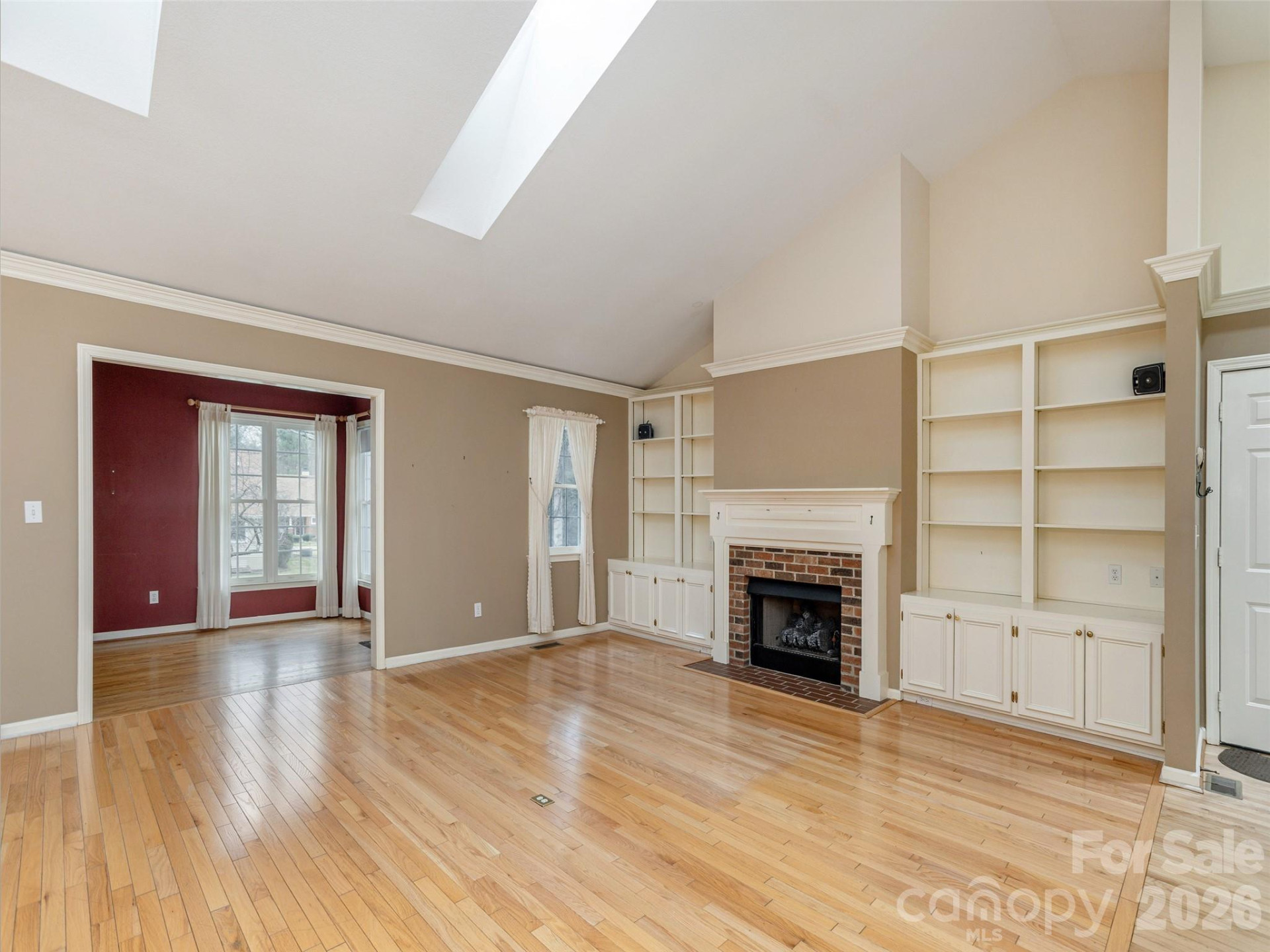 1109 Citation Circle - Photo 4