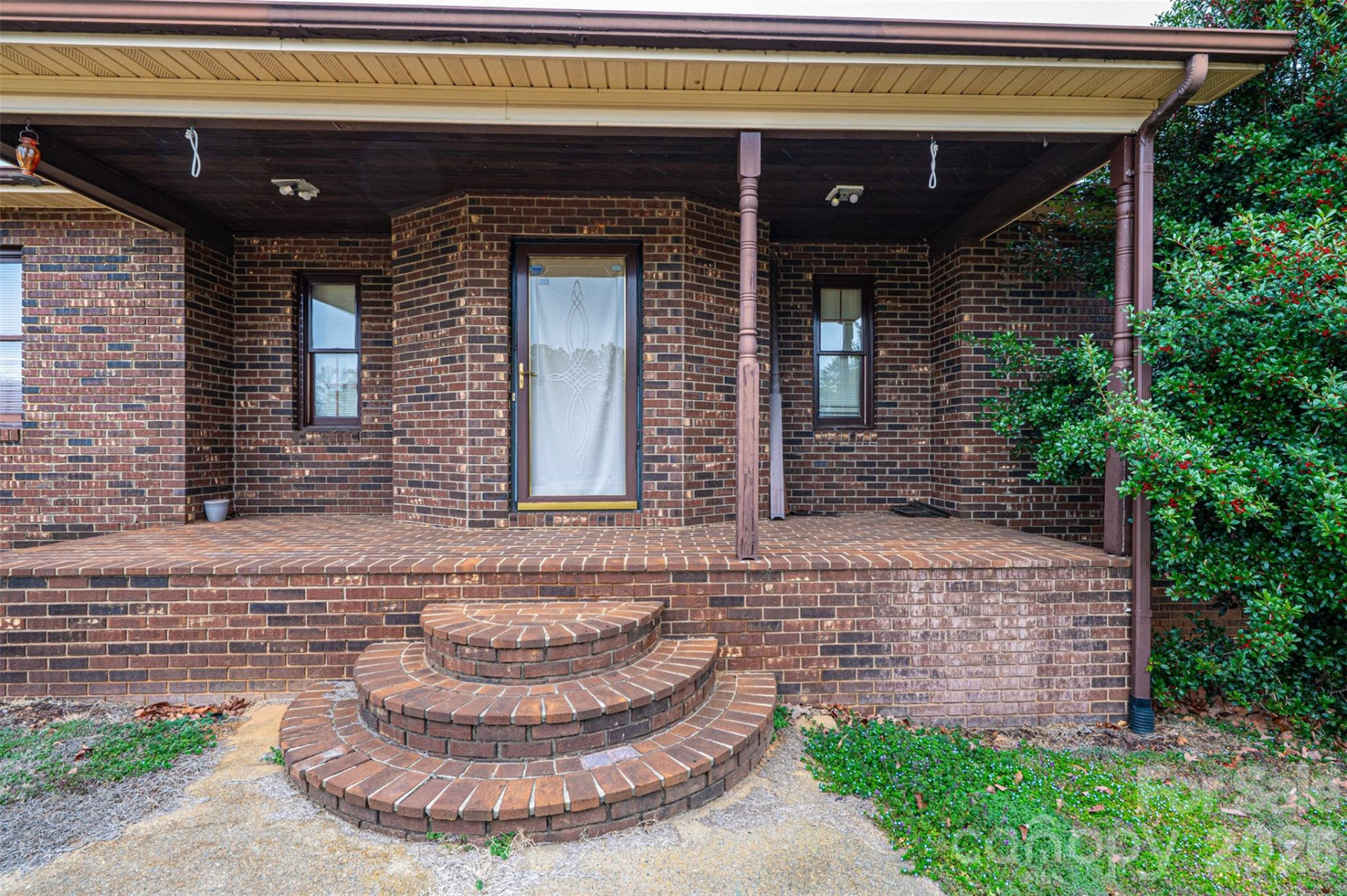 7141 Knobs Landing - Photo 2