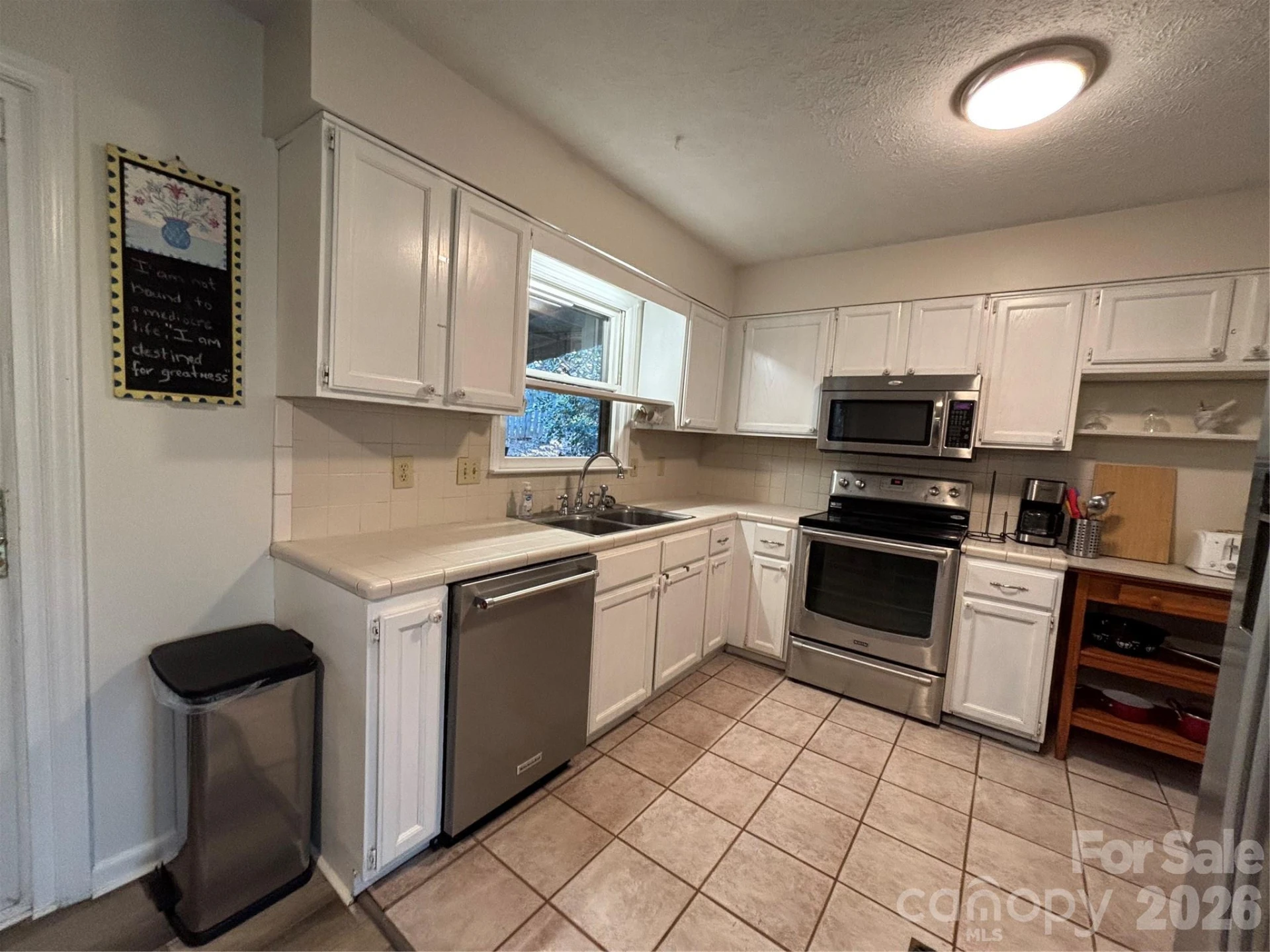 164 Bartlett Street - Photo 5