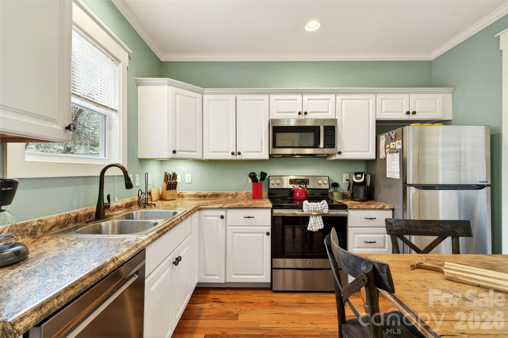 726 Rhododendron Avenue - Photo 11