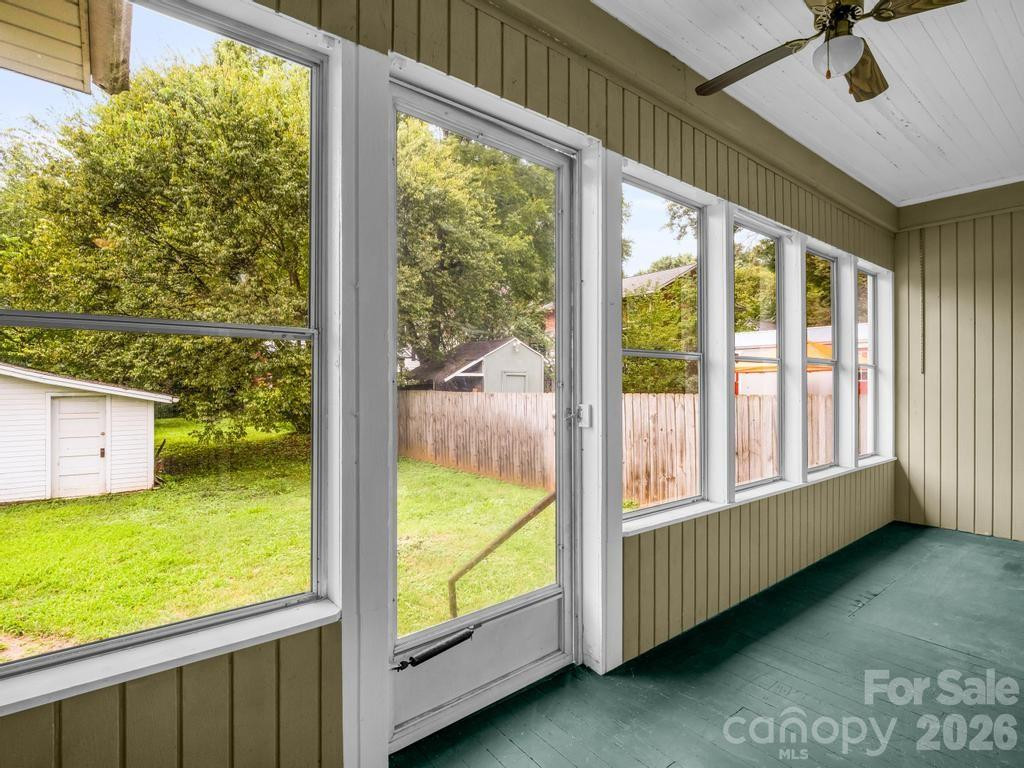 203 Court Street - Photo 16