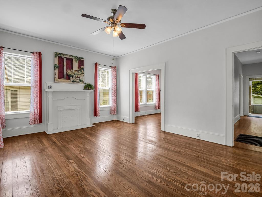 203 Court Street - Photo 3