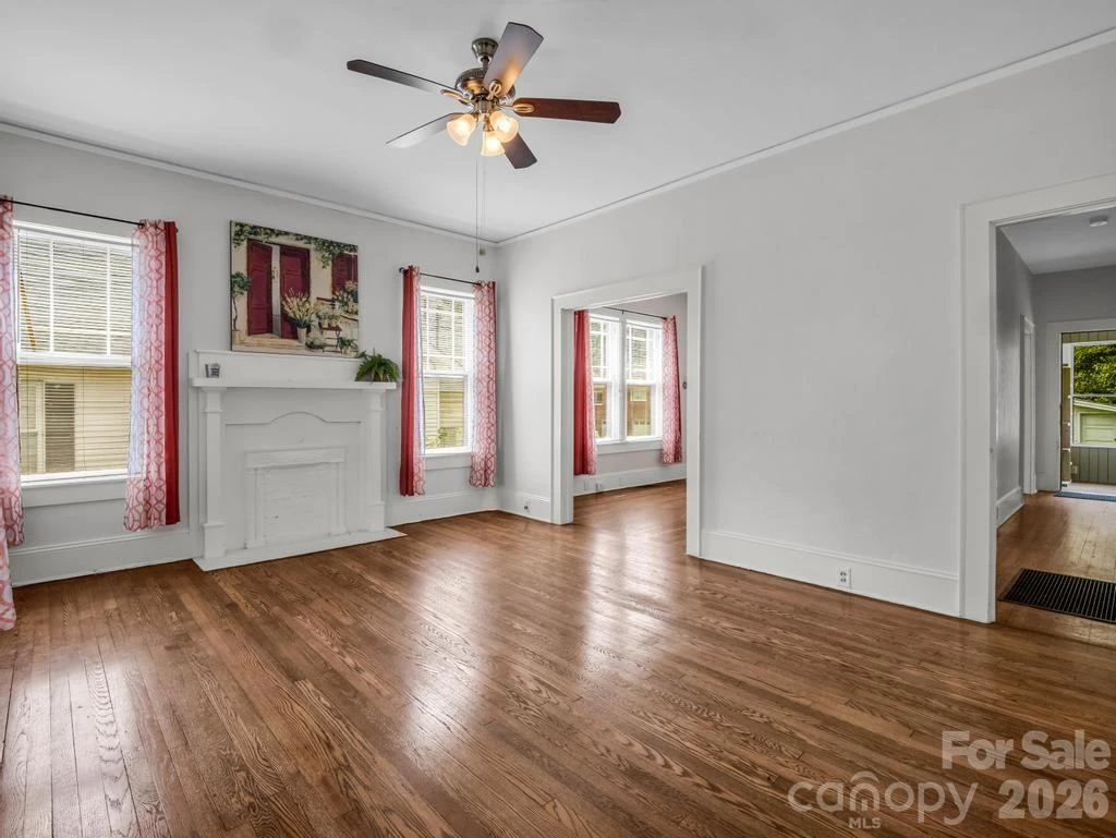 203 Court Street - Photo 3