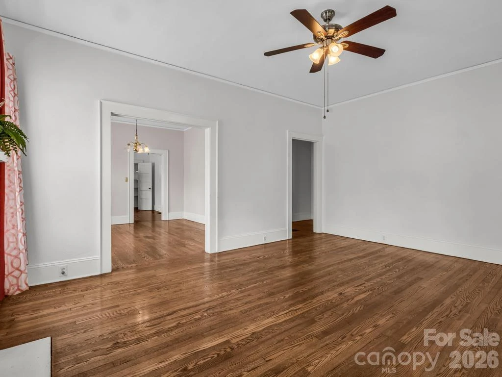 203 Court Street - Photo 4