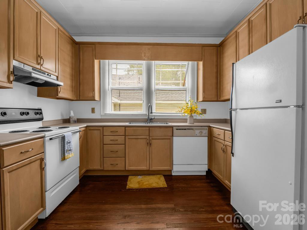 203 Court Street - Photo 9