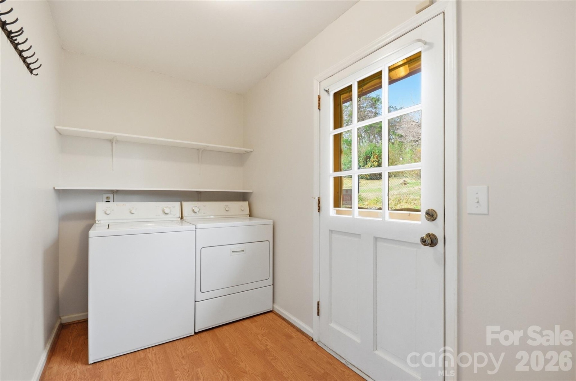 304 Honeysuckle Drive - Photo 18