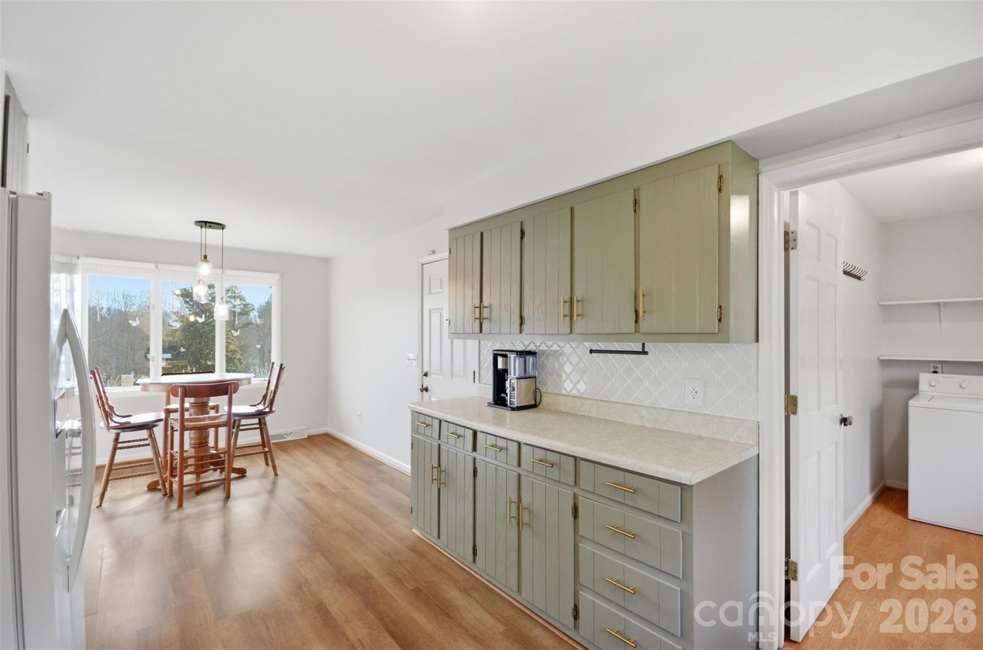 304 Honeysuckle Drive - Photo 8