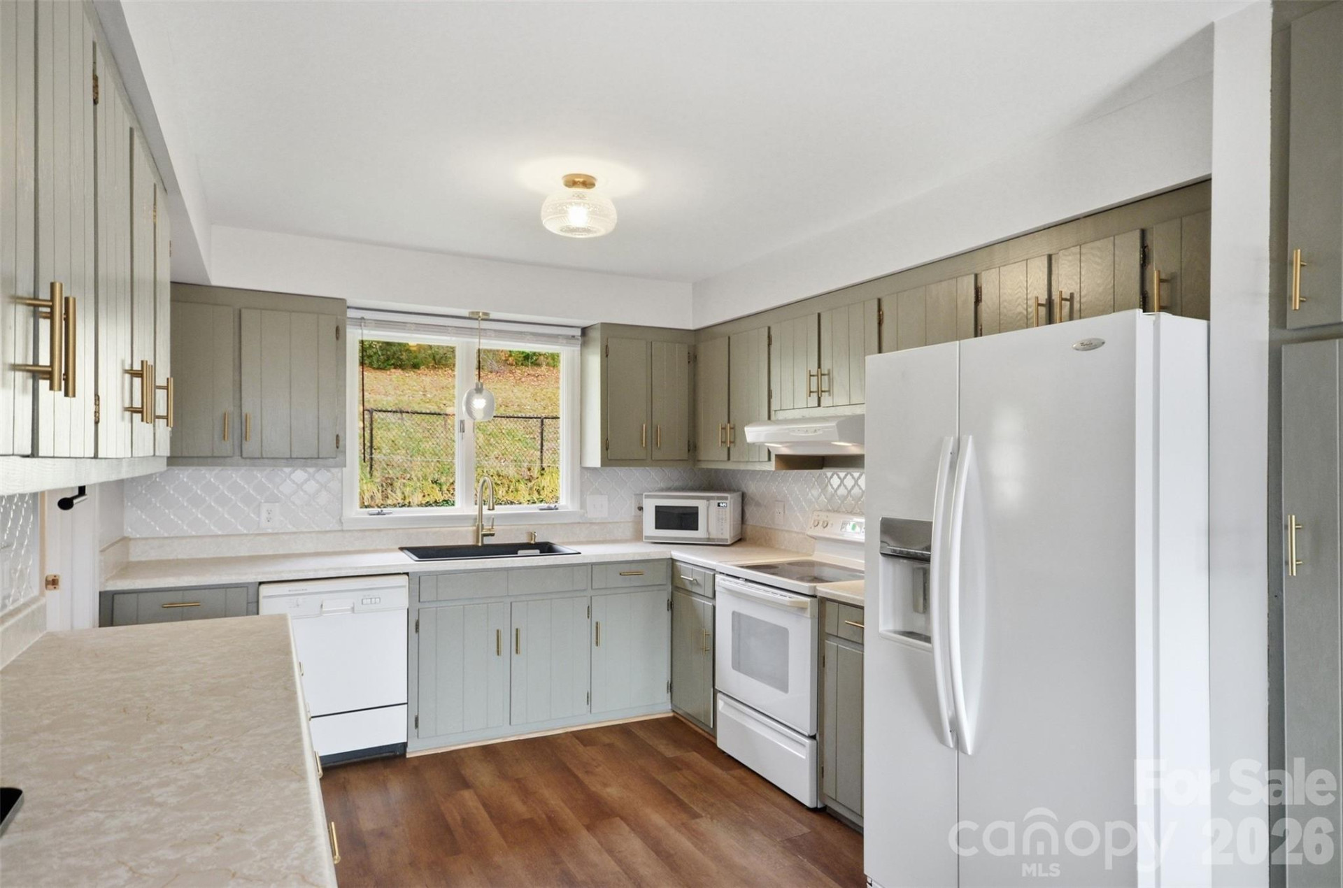 304 Honeysuckle Drive - Photo 9
